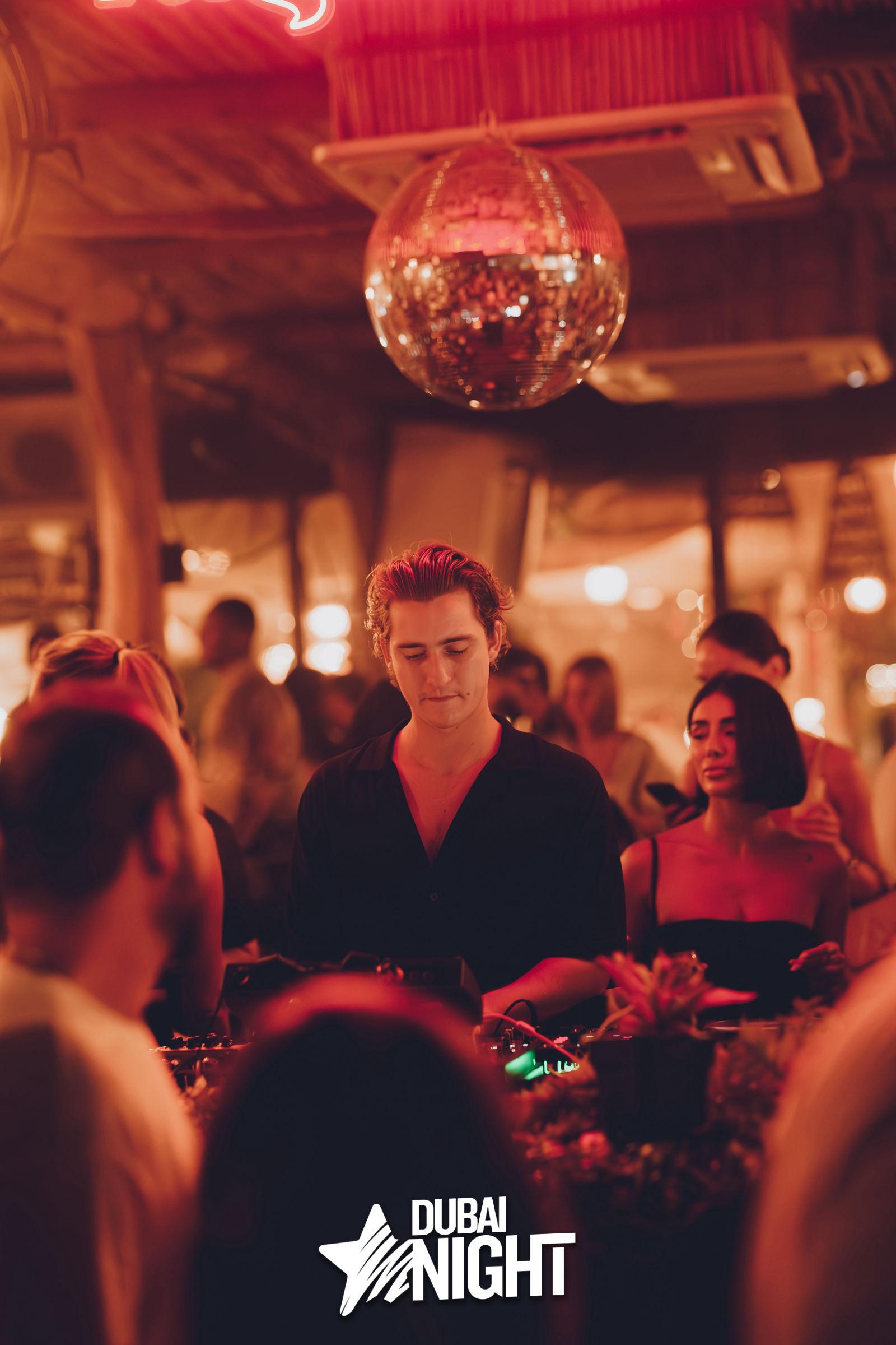 https://api.stage.dubainight.com/static-image/region_dubai/marked/1-2-994-2024-06-02.jpg